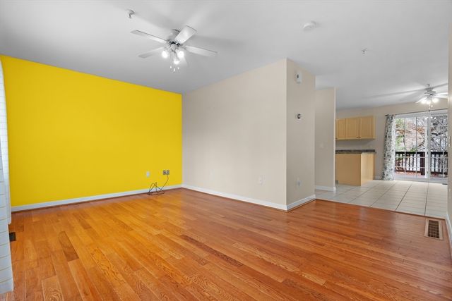 179 Littleton Rd 3, Chelmsford, MA 01824