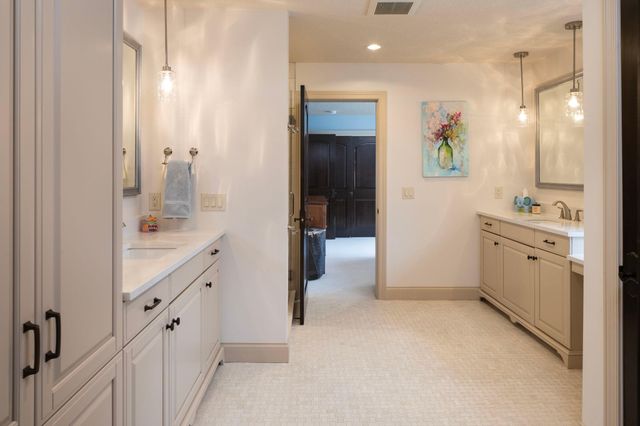 4913 W Sunnyslope Road, Edina, MN 55424