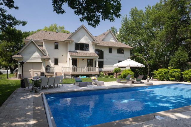 4913 W Sunnyslope Road, Edina, MN 55424