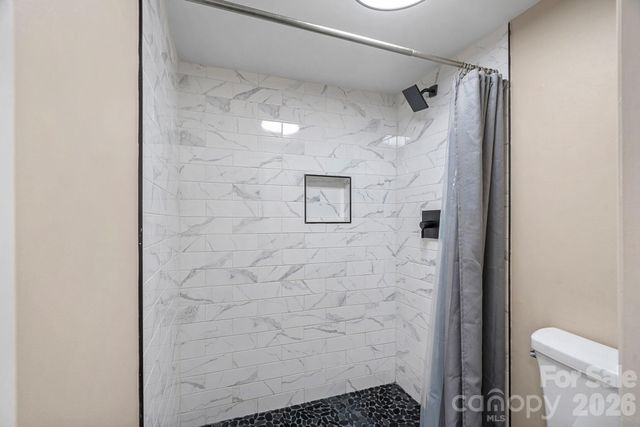 3520 Colony Road I, Charlotte, NC 28211