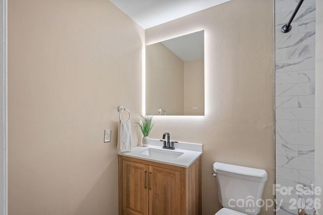 3520 Colony Road I, Charlotte, NC 28211