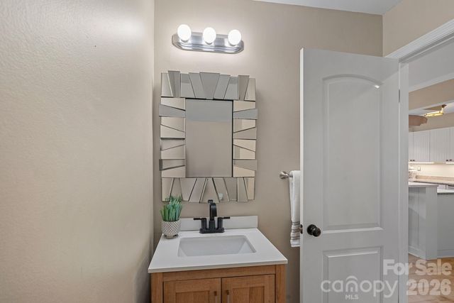 3520 Colony Road I, Charlotte, NC 28211