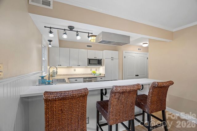 3520 Colony Road I, Charlotte, NC 28211