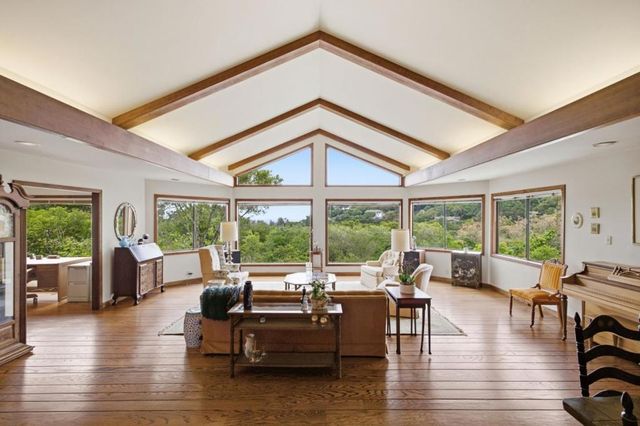 1407 Carlton Road, Hillsborough, CA 94010