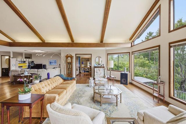 1407 Carlton Road, Hillsborough, CA 94010