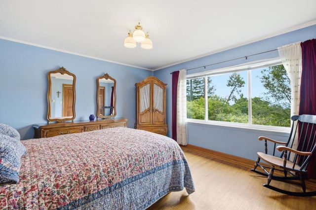 1407 Carlton Road, Hillsborough, CA 94010