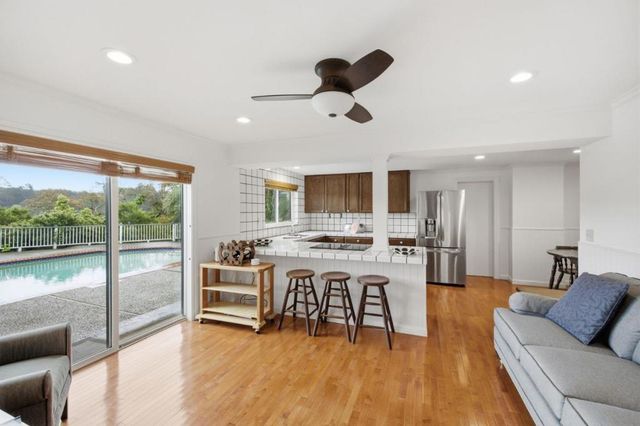 1407 Carlton Road, Hillsborough, CA 94010