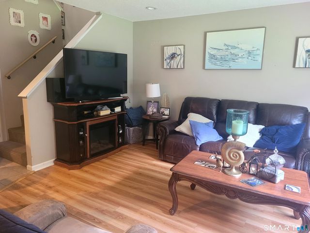 565 Clark Avenue 69, Bristol, CT 06010
