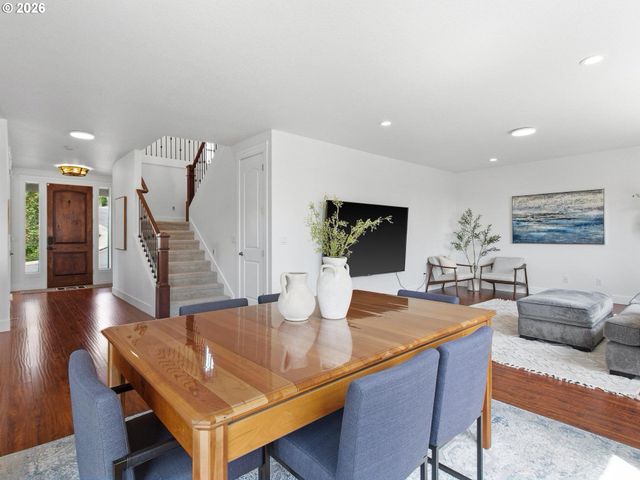 1012 Nw GOODWIN St, Camas, WA 98607