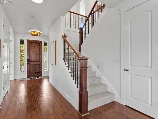 1012 Nw GOODWIN St, Camas, WA 98607