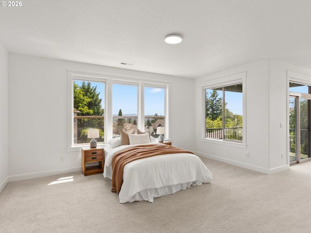 1012 Nw GOODWIN St, Camas, WA 98607
