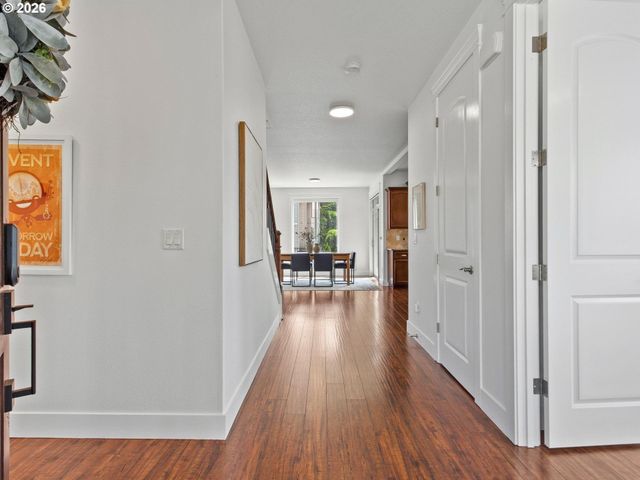 1012 Nw GOODWIN St, Camas, WA 98607
