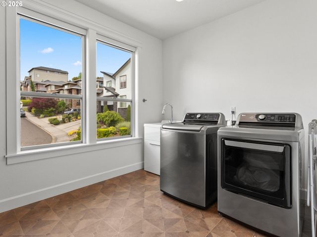 1012 Nw GOODWIN St, Camas, WA 98607