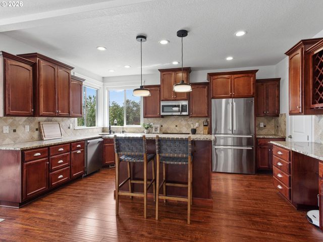 1012 Nw GOODWIN St, Camas, WA 98607