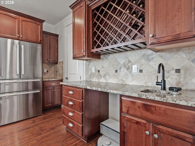 1012 Nw GOODWIN St, Camas, WA 98607