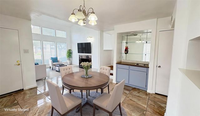 6633 W Airport Boulevard 101, Houston, TX 77035