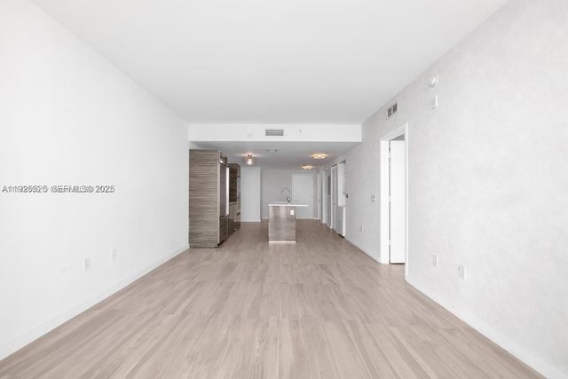 460 NE 28th St 3907, Miami, FL 33137