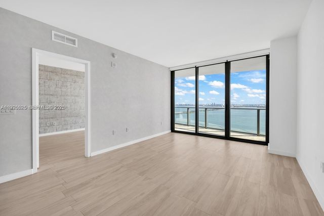 460 NE 28th St 3907, Miami, FL 33137