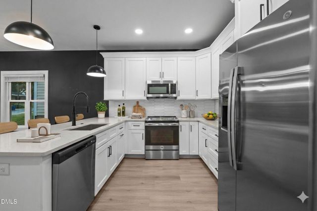 3230 Rowena Avenue Apt B, Durham, NC 27703