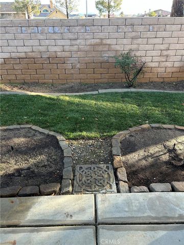 11115 Sun River Court, Apple Valley, CA 92308