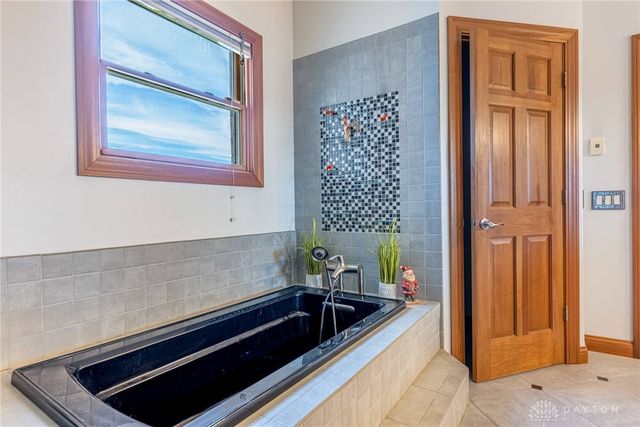 5390 S Rangeline Road, West Milton, OH 45383