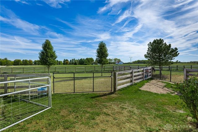 5390 S Rangeline Road, West Milton, OH 45383