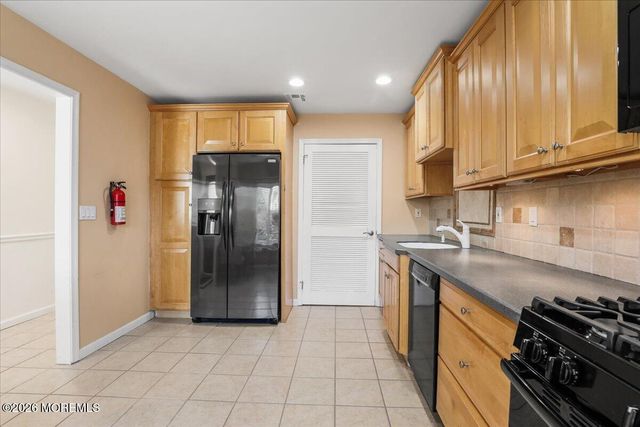 185 Pear Drive, Marlboro, NJ 07746