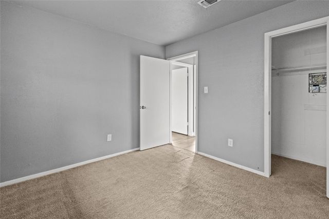 5011 Abercreek Avenue, Friendswood, TX 77546