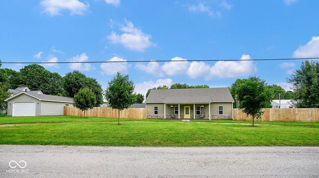 102 E 5th Street, Carthage, IN 46115