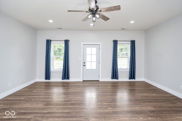 102 E 5th Street, Carthage, IN 46115
