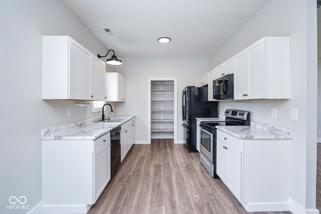 102 E 5th Street, Carthage, IN 46115