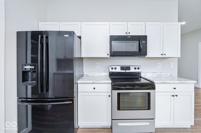 102 E 5th Street, Carthage, IN 46115
