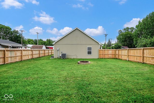 102 E 5th Street, Carthage, IN 46115