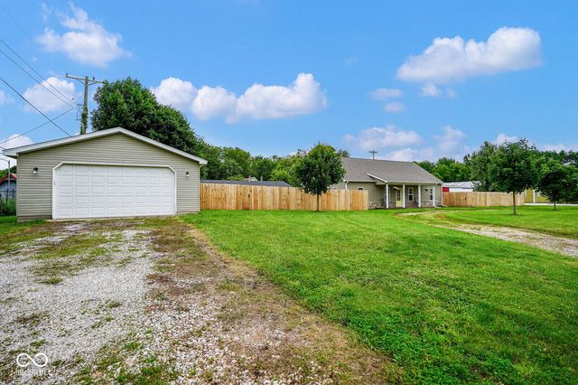 102 E 5th Street, Carthage, IN 46115
