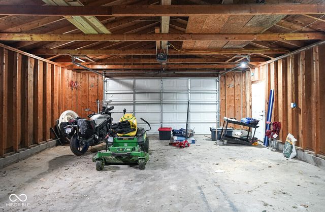 102 E 5th Street, Carthage, IN 46115