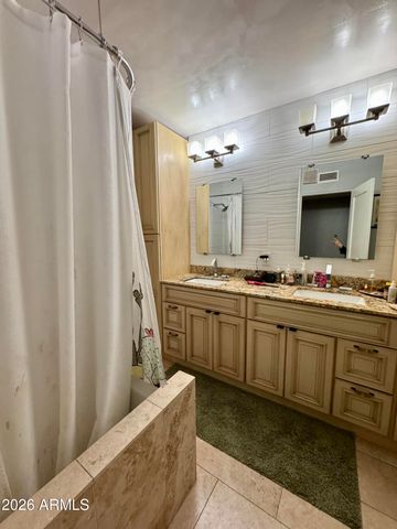 1624 N 11TH Avenue, Phoenix, AZ 85007