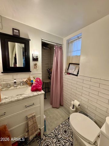 1624 N 11TH Avenue, Phoenix, AZ 85007