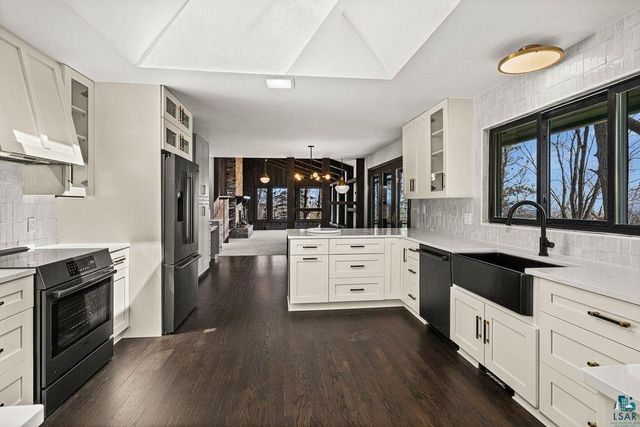2207 Heather Avenue, Duluth, MN 55803