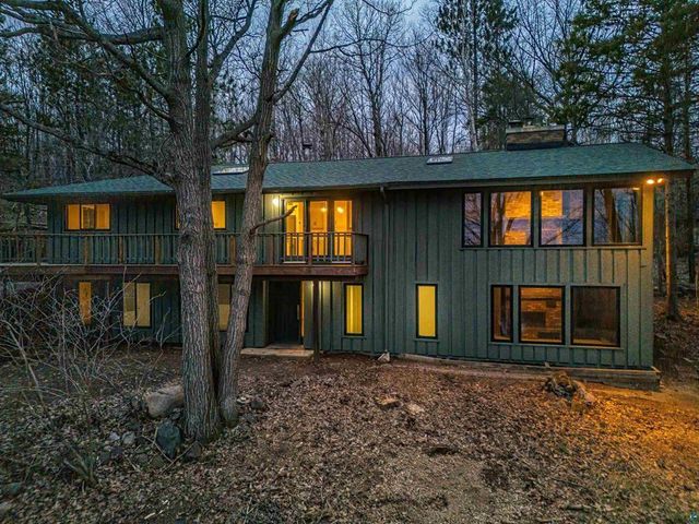 2207 Heather Avenue, Duluth, MN 55803