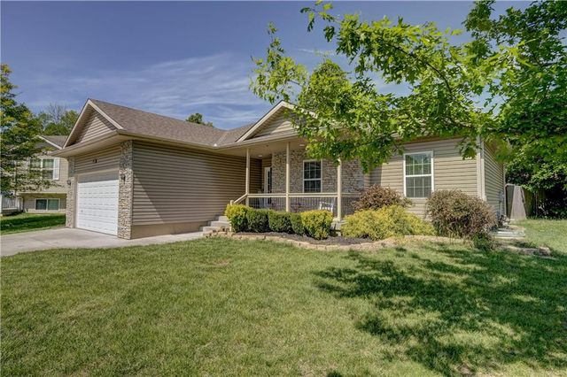 19312 E 8th St Court S, Independence, MO 64056