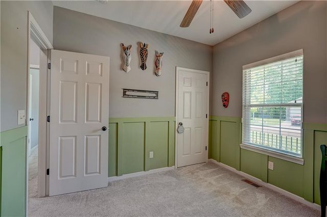 19312 E 8th St Court S, Independence, MO 64056