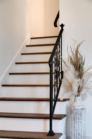 3194 Carefree Lane, Florissant, MO 63033