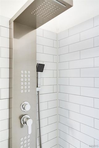 3194 Carefree Lane, Florissant, MO 63033