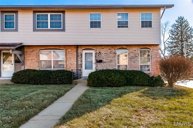 3194 Carefree Lane, Florissant, MO 63033