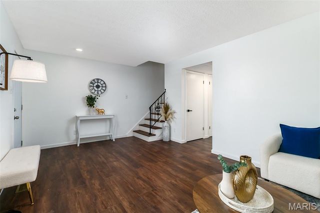 3194 Carefree Lane, Florissant, MO 63033