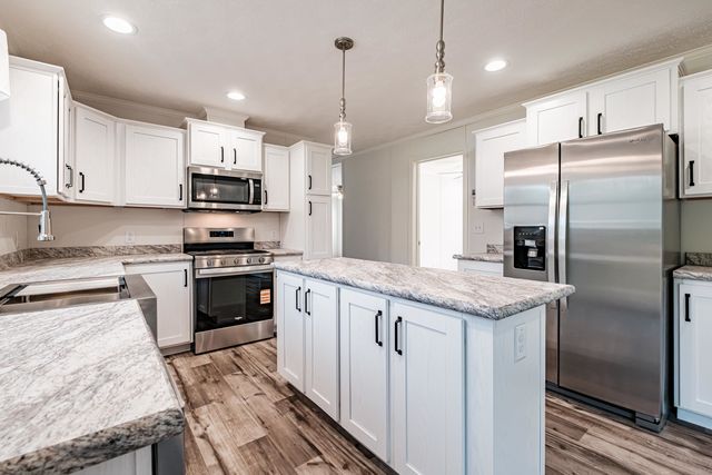 67 Diamondback Drive, Rochester, NH 03868