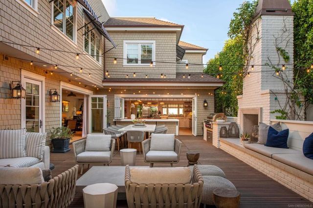 527 Ocean Blvd, Coronado, CA 92118