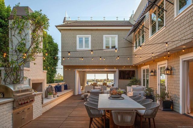 527 Ocean Blvd, Coronado, CA 92118