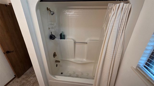 338 Travis Road, Decatur, TX 76234