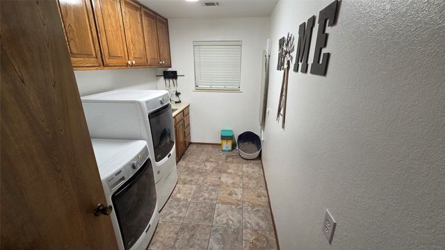 338 Travis Road, Decatur, TX 76234